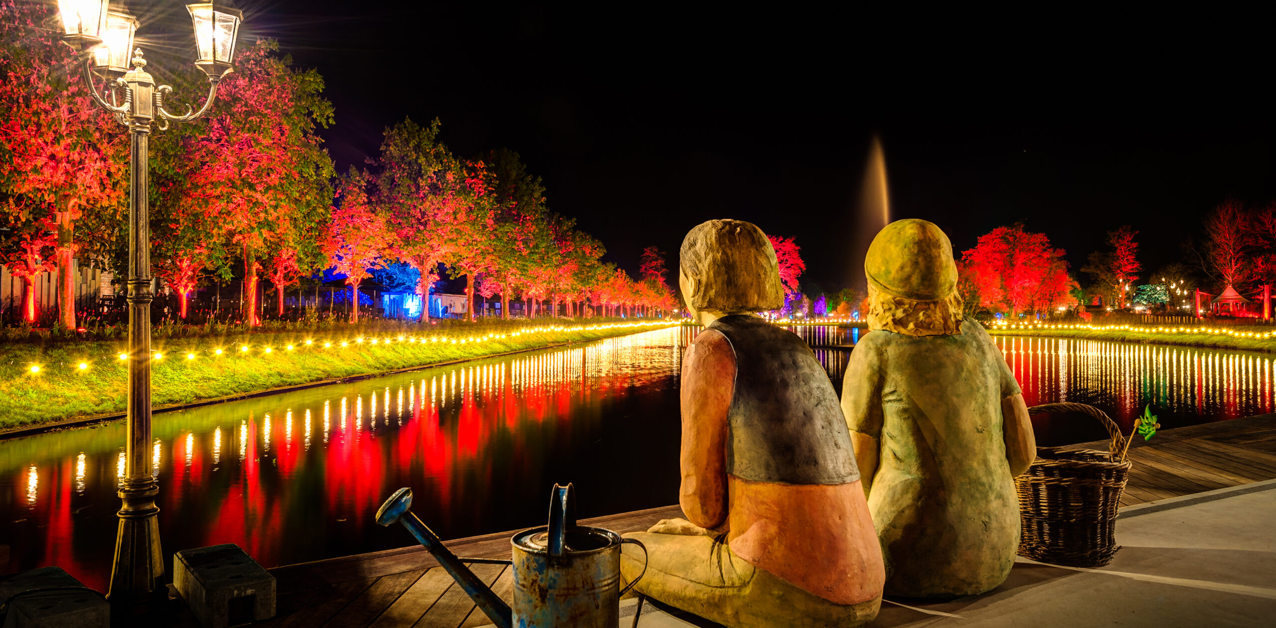 Lichttechnik beim Funkelfest im Stadtpark Papenburg